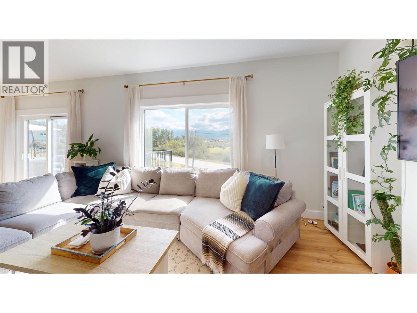 825 Selkirk Drive, Creston, British Columbia  V0B 1G3 - Photo 8 - 10379741