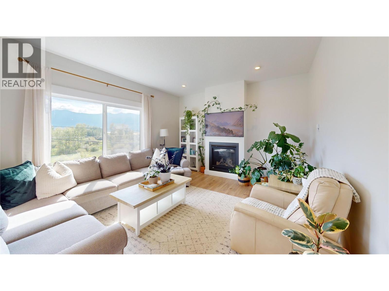 825 Selkirk Drive, Creston, British Columbia  V0B 1G3 - Photo 9 - 10379741