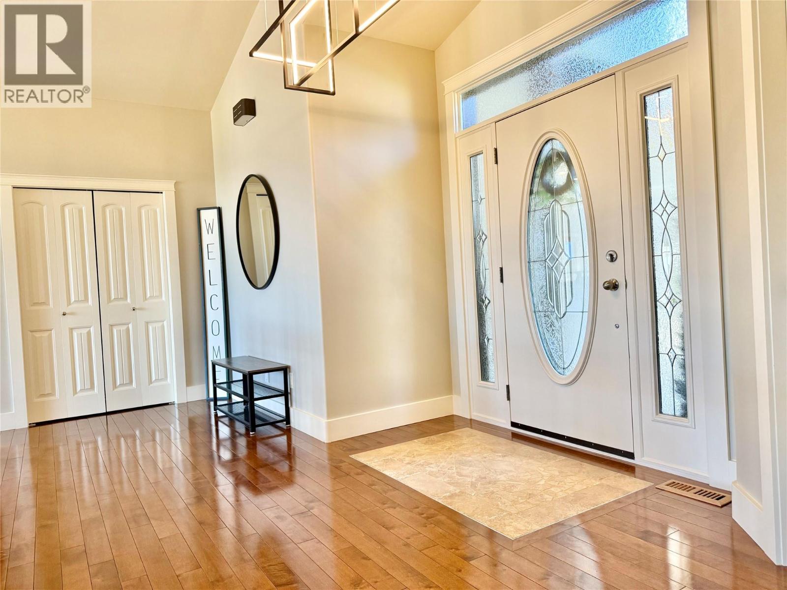 7958 Mccallum View Drive, Grand Forks, British Columbia  V0H 1H2 - Photo 5 - 10382262