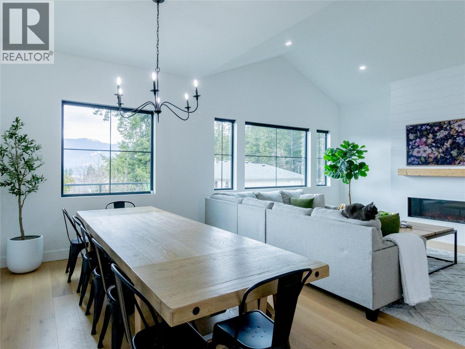 1925 35 Street, Salmon Arm, British Columbia  V1E 1M9 - Photo 18 - 10382759