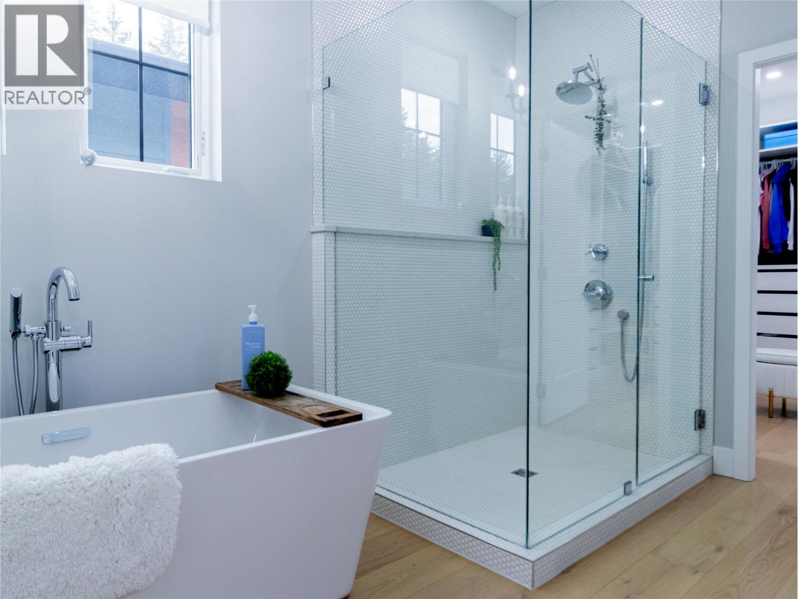 1925 35 Street, Salmon Arm, British Columbia  V1E 1M9 - Photo 26 - 10382759