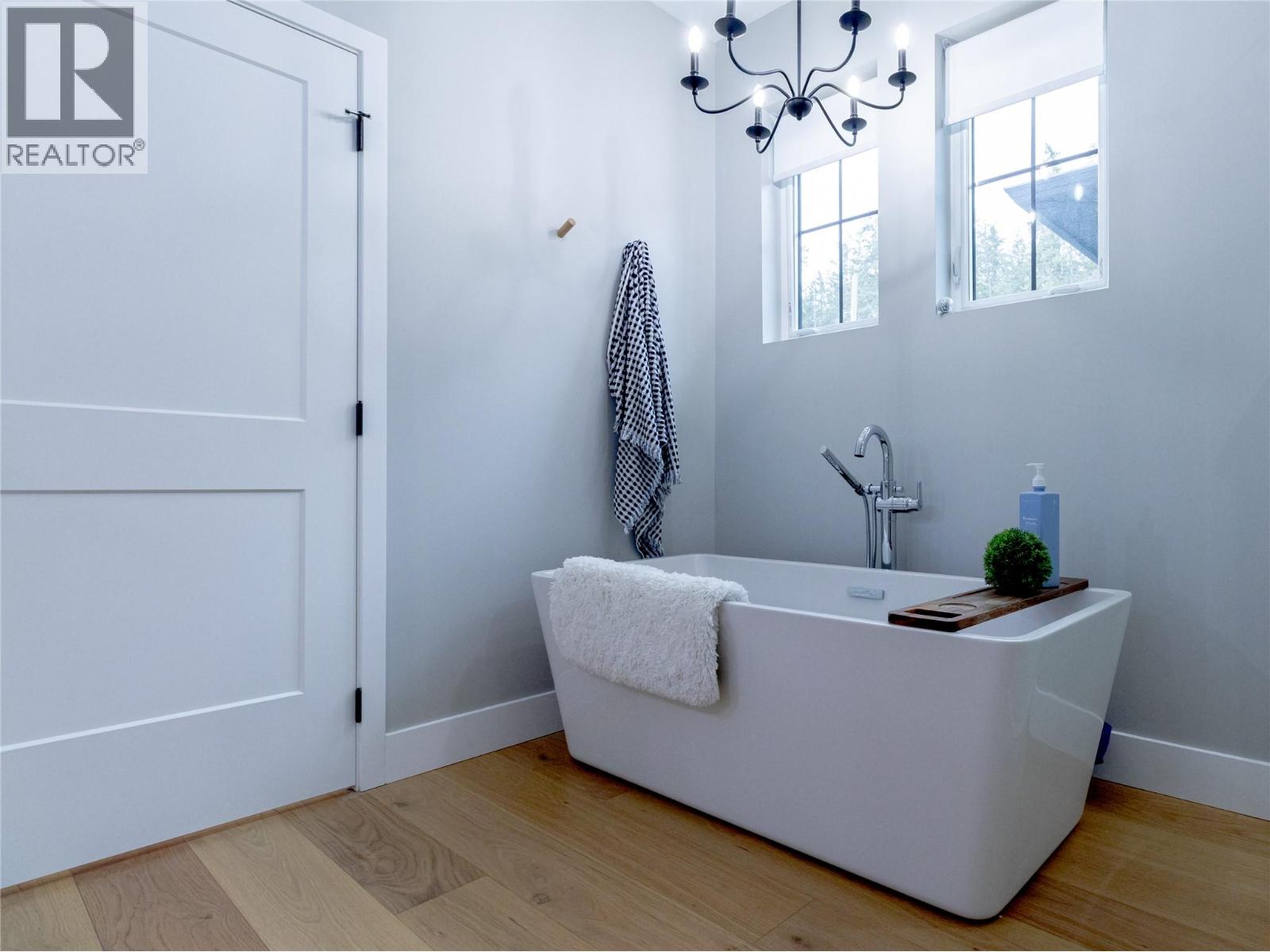 1925 35 Street, Salmon Arm, British Columbia  V1E 1M9 - Photo 27 - 10382759