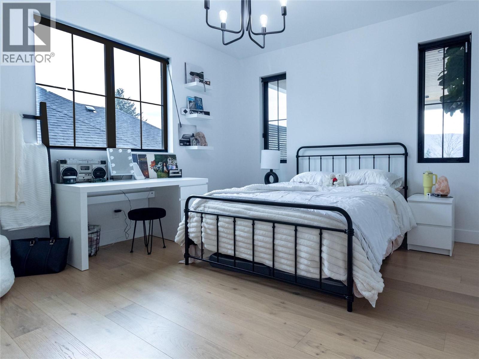 1925 35 Street, Salmon Arm, British Columbia  V1E 1M9 - Photo 29 - 10382759