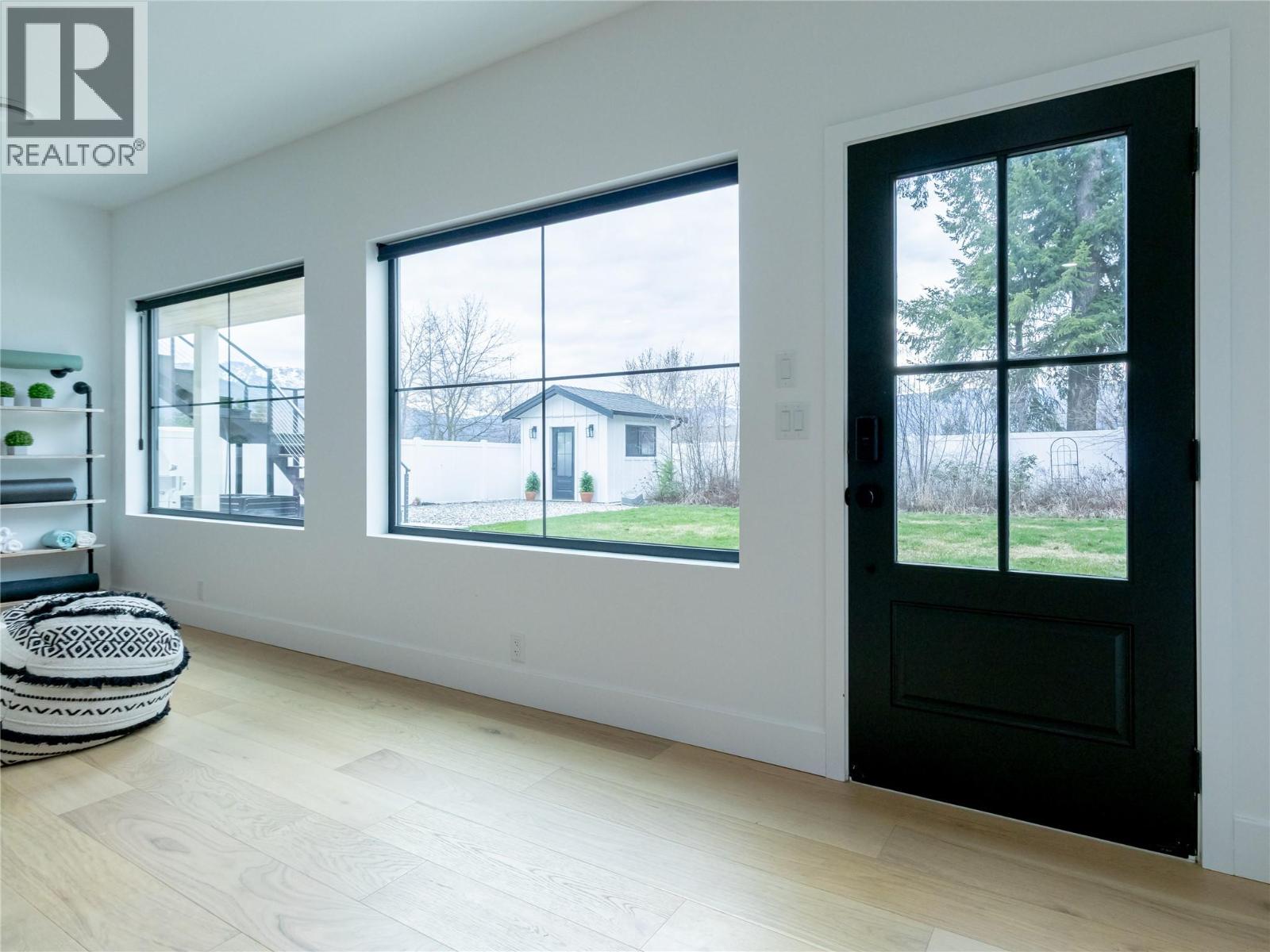 1925 35 Street, Salmon Arm, British Columbia  V1E 1M9 - Photo 36 - 10382759