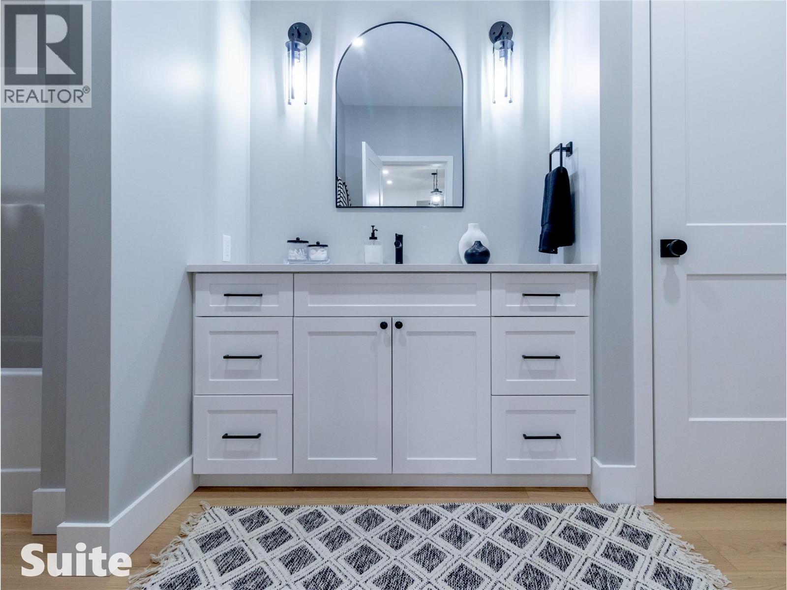 1925 35 Street, Salmon Arm, British Columbia  V1E 1M9 - Photo 48 - 10382759