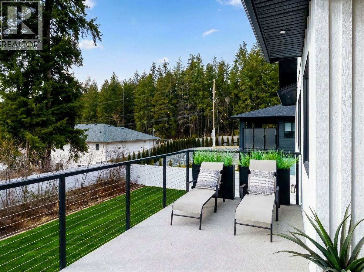 1925 35 Street, Salmon Arm, British Columbia  V1E 1M9 - Photo 52 - 10382759