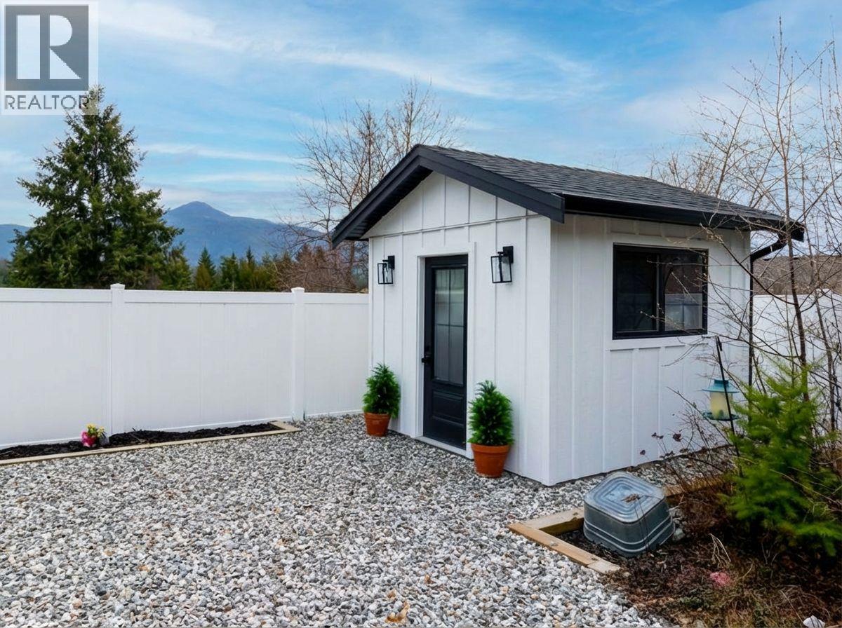 1925 35 Street, Salmon Arm, British Columbia  V1E 1M9 - Photo 63 - 10382759