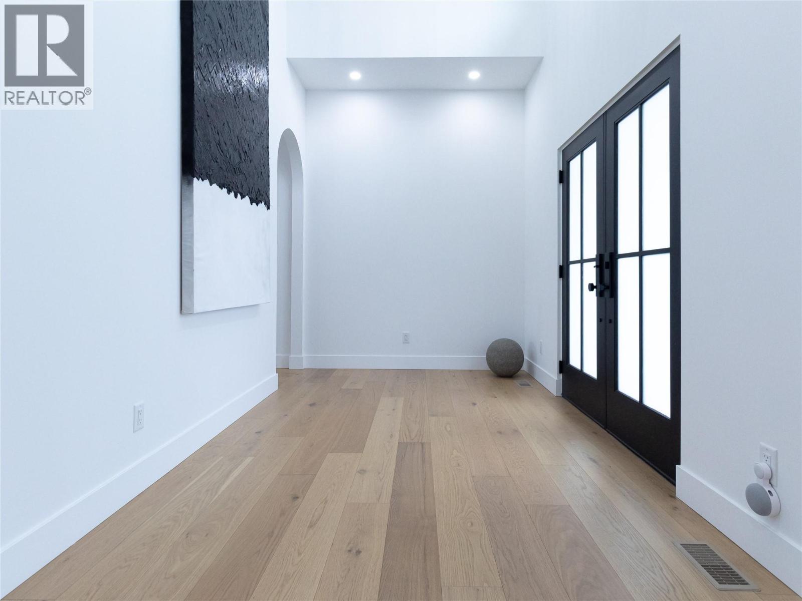 1925 35 Street, Salmon Arm, British Columbia  V1E 1M9 - Photo 7 - 10382759