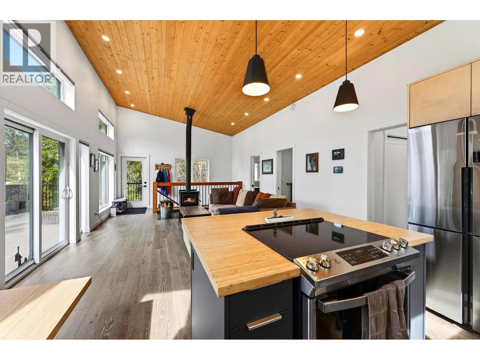 1414 Black Bear Drive, Golden, British Columbia  V0A 1H7 - Photo 13 - 10382718