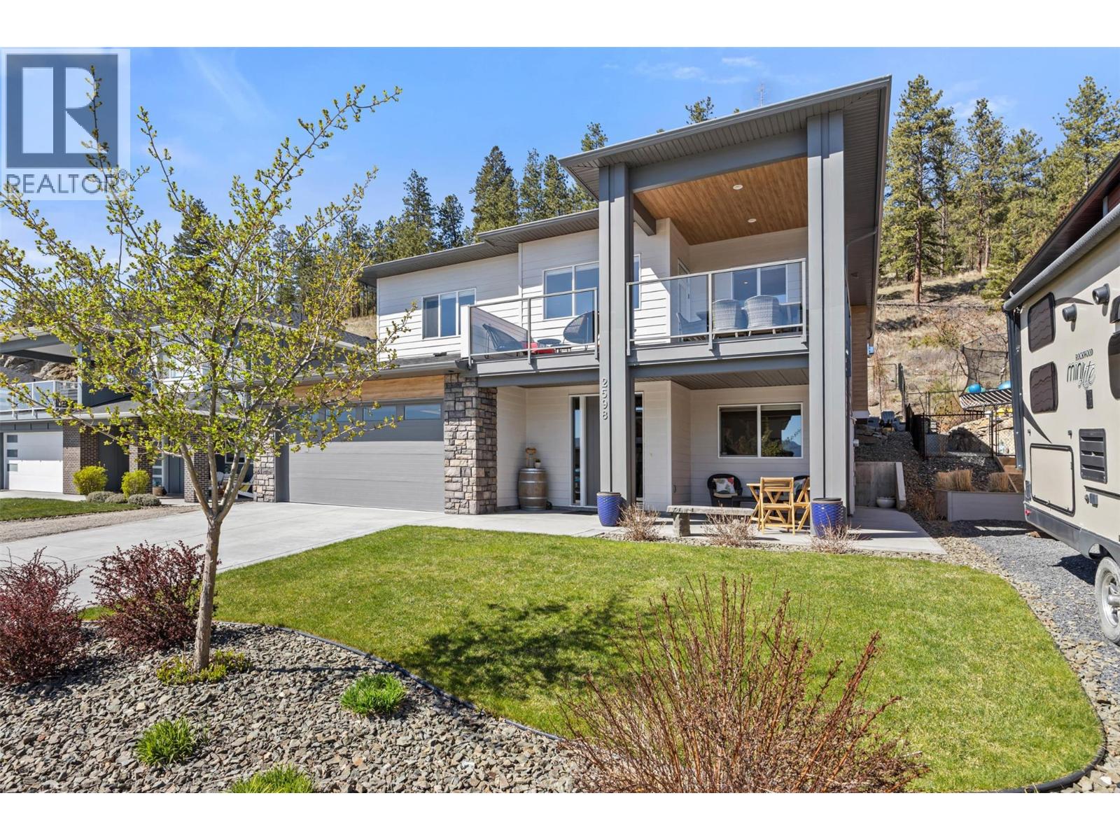 2598 Crown Crest Drive, West Kelowna, British Columbia  V4T 3N3 - Photo 1 - 10381214