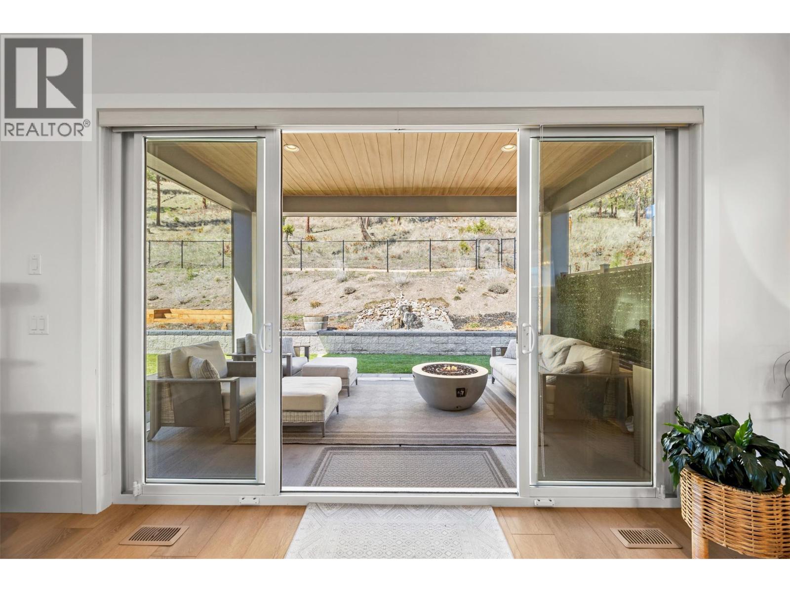 2598 Crown Crest Drive, West Kelowna, British Columbia  V4T 3N3 - Photo 28 - 10381214