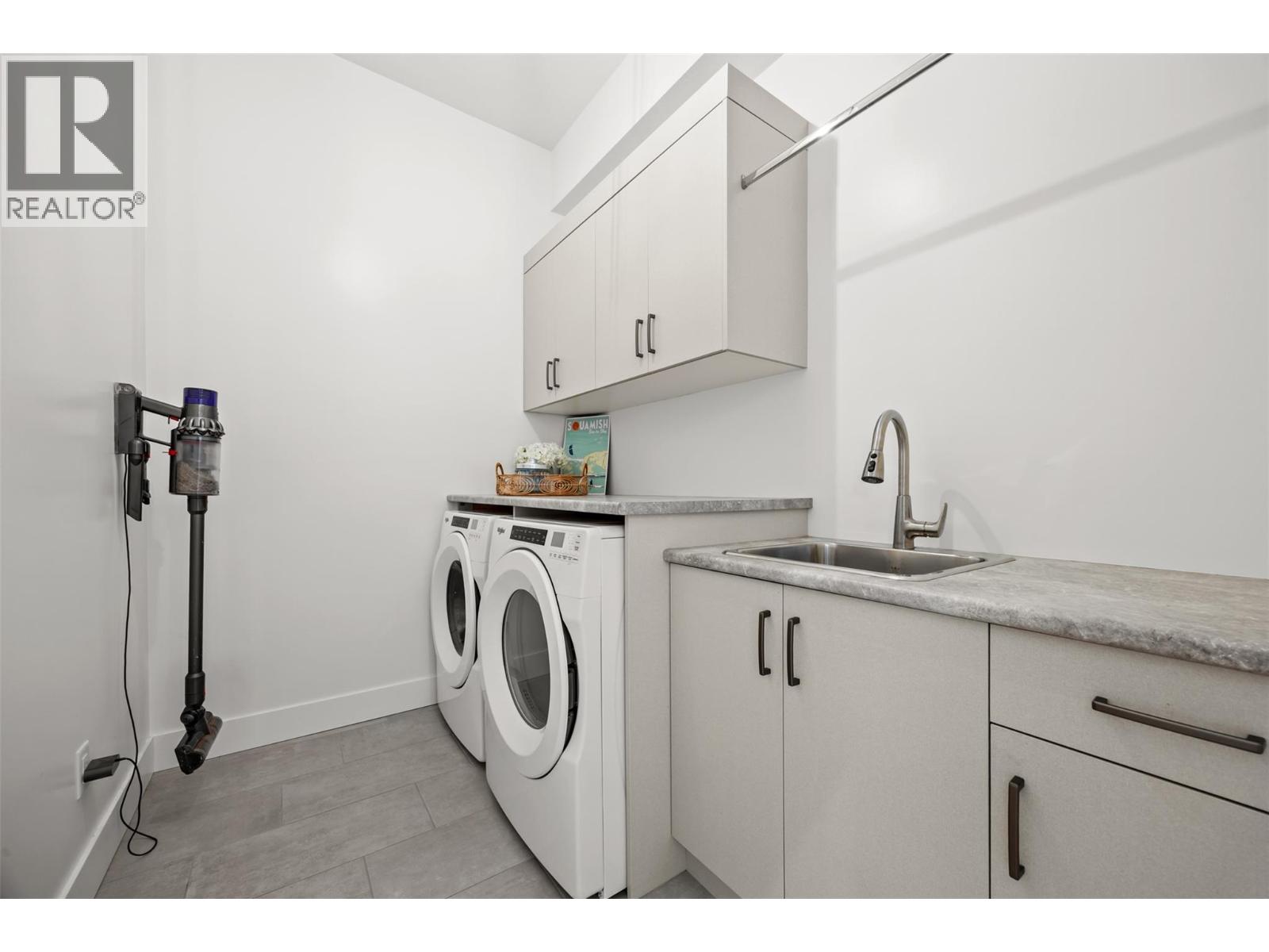 2598 Crown Crest Drive, West Kelowna, British Columbia  V4T 3N3 - Photo 44 - 10381214