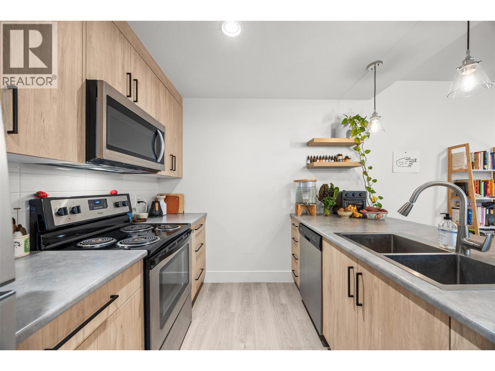 2598 Crown Crest Drive, West Kelowna, British Columbia  V4T 3N3 - Photo 54 - 10381214