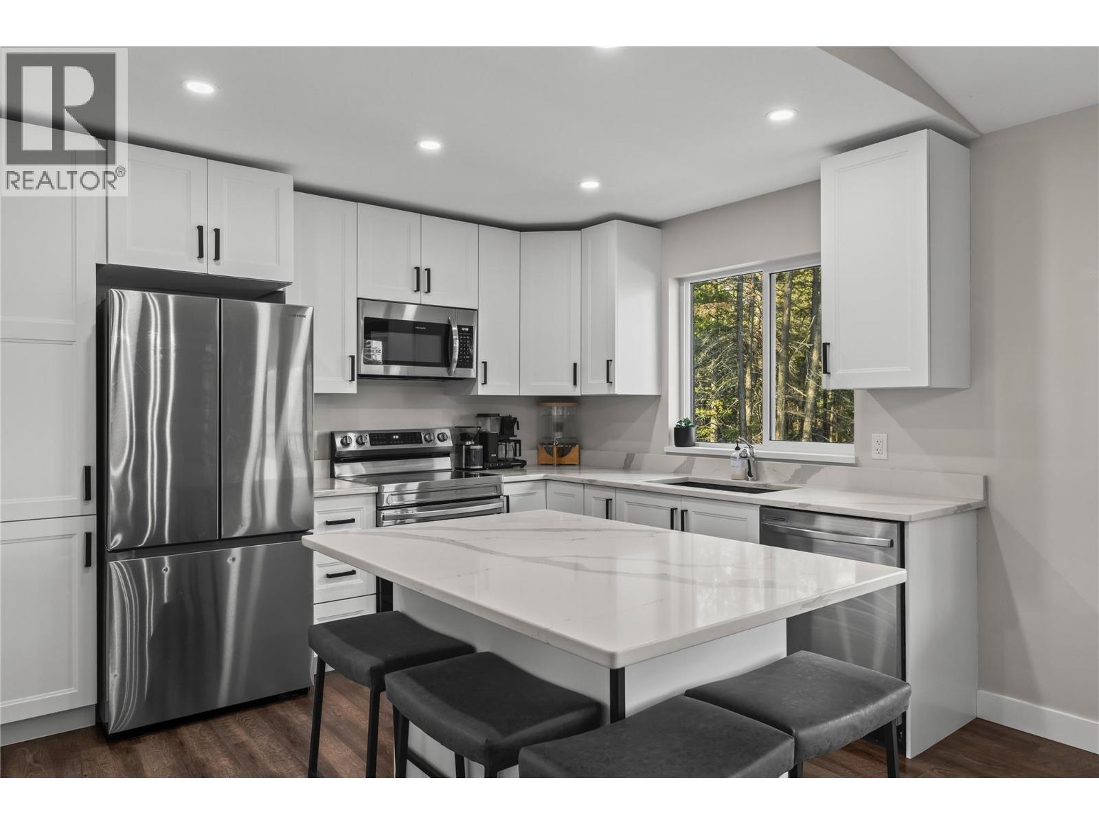 530 Muir Road, Kelowna, British Columbia  V1Z 3W1 - Photo 11 - 10382606