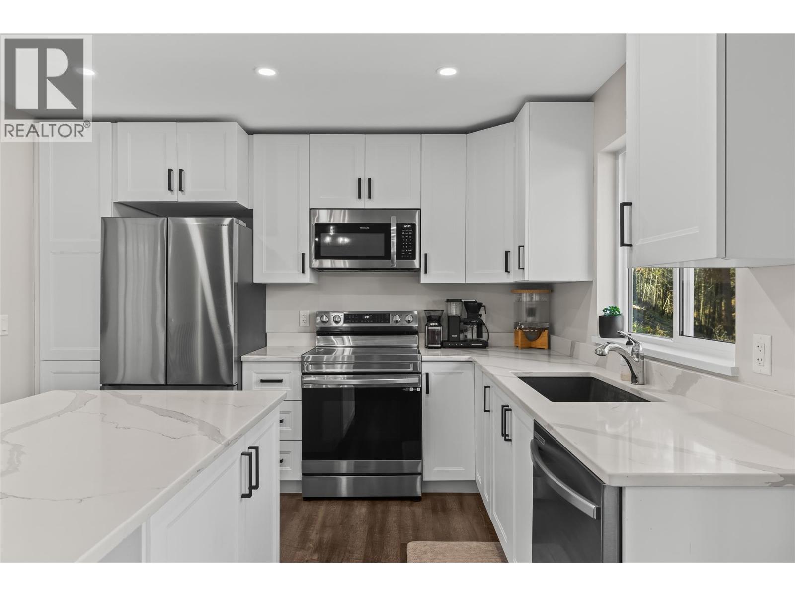 530 Muir Road, Kelowna, British Columbia  V1Z 3W1 - Photo 12 - 10382606