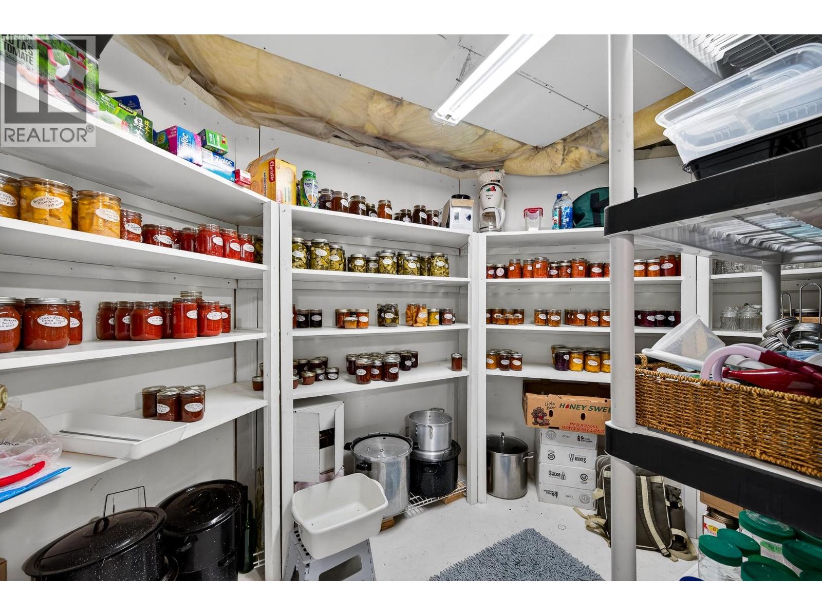 2359 Bossert Avenue, Kamloops, British Columbia  V2B 4V6 - Photo 24 - 10376103