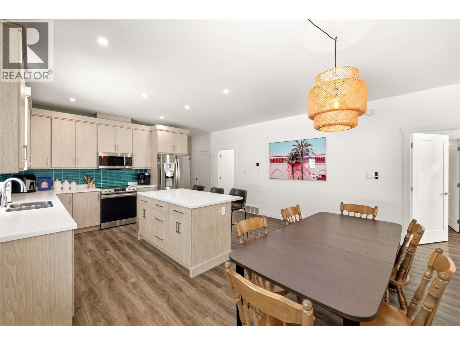 397 10th Avenue, Keremeos, British Columbia  V0X 1N3 - Photo 17 - 10382770