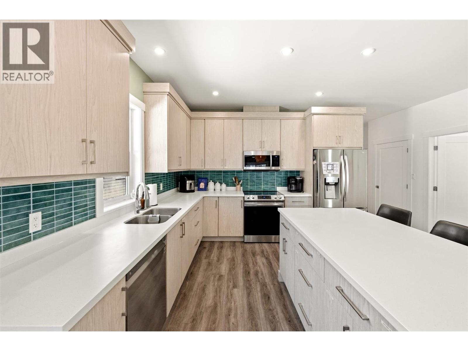 397 10th Avenue, Keremeos, British Columbia  V0X 1N3 - Photo 18 - 10382770