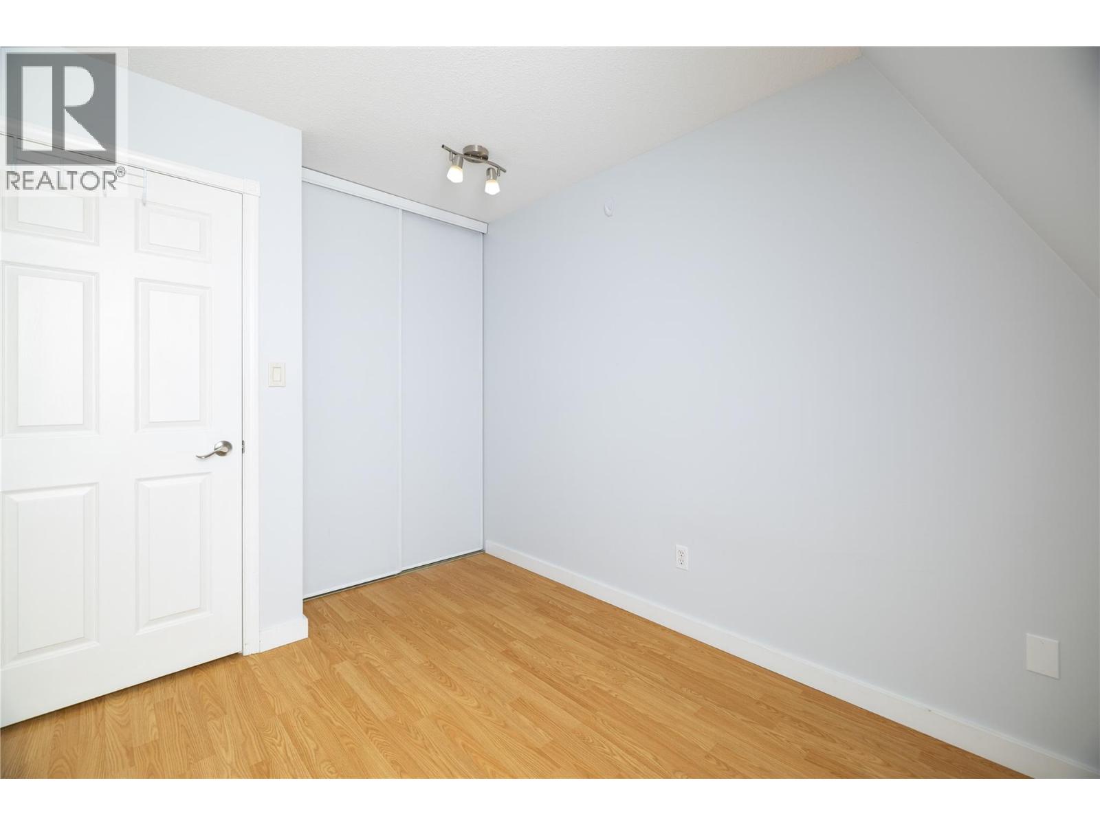 575 Sutherland Avenue Unit# 305, Kelowna, British Columbia  V1Y 8Y1 - Photo 17 - 10381396