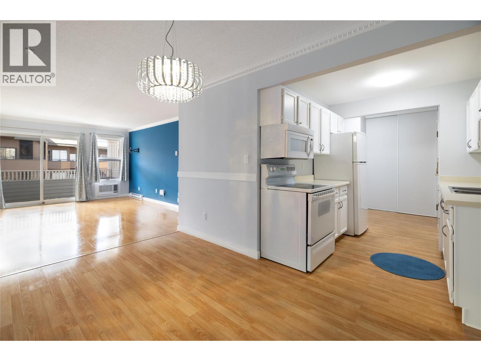 575 Sutherland Avenue Unit# 305, Kelowna, British Columbia  V1Y 8Y1 - Photo 6 - 10381396