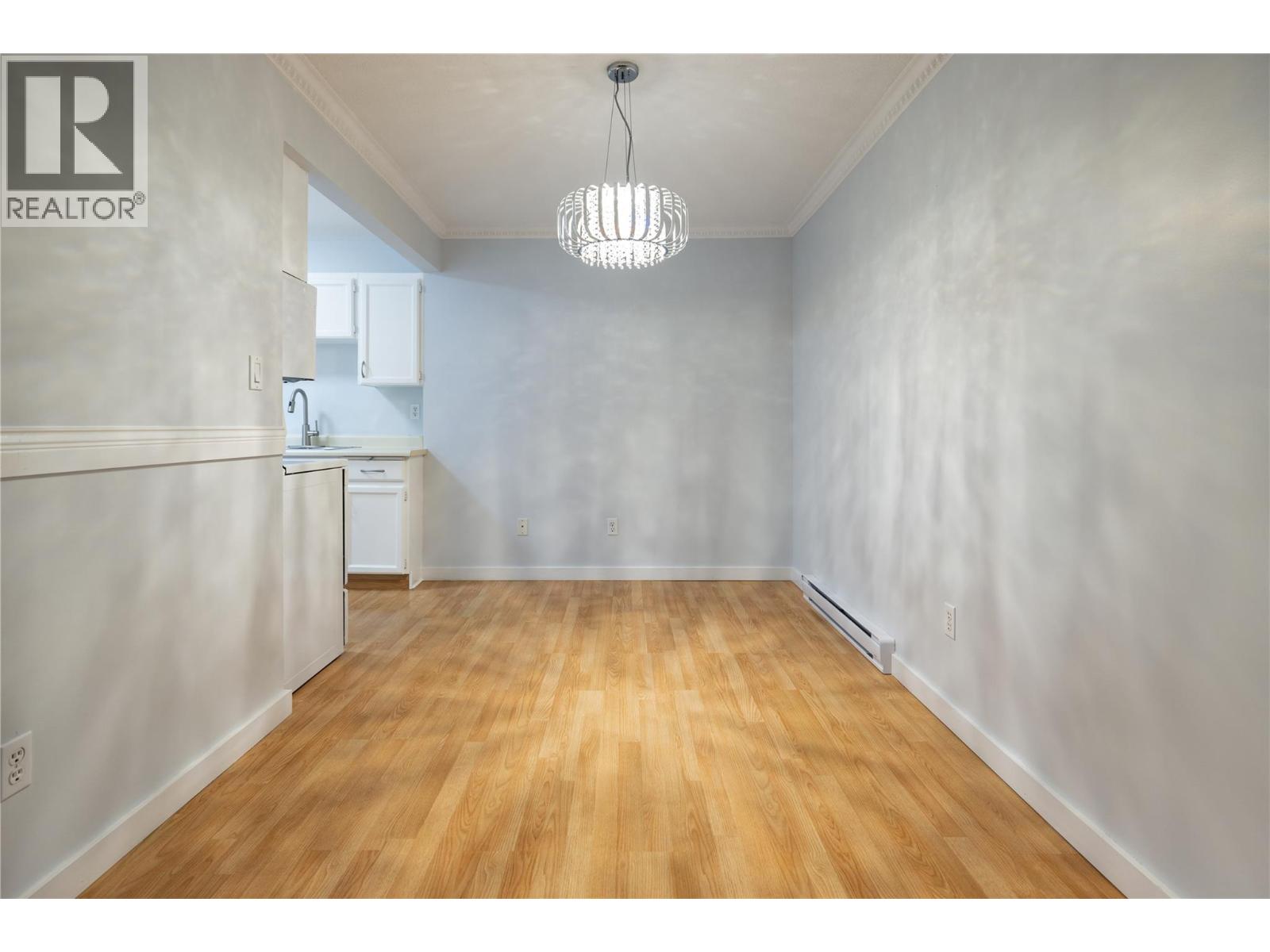 575 Sutherland Avenue Unit# 305, Kelowna, British Columbia  V1Y 8Y1 - Photo 8 - 10381396