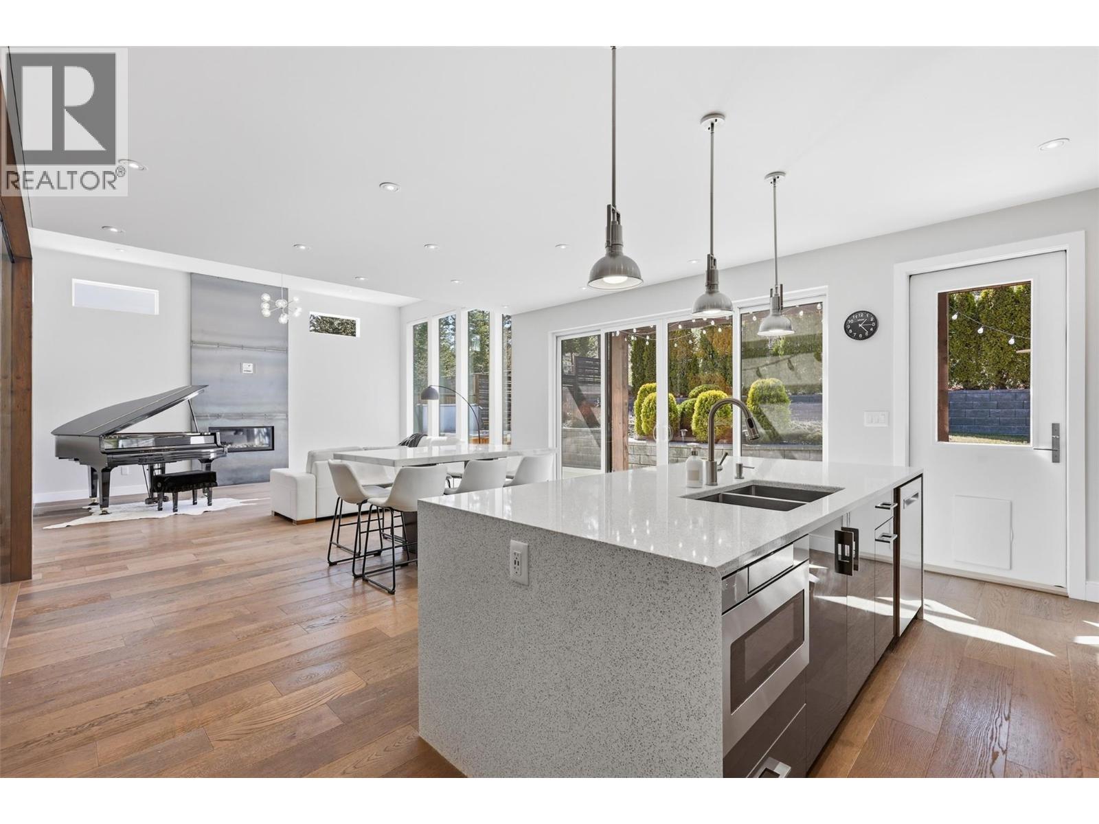 1270 Rockcress Drive, Kamloops, British Columbia  V2E 0B4 - Photo 17 - 10381067