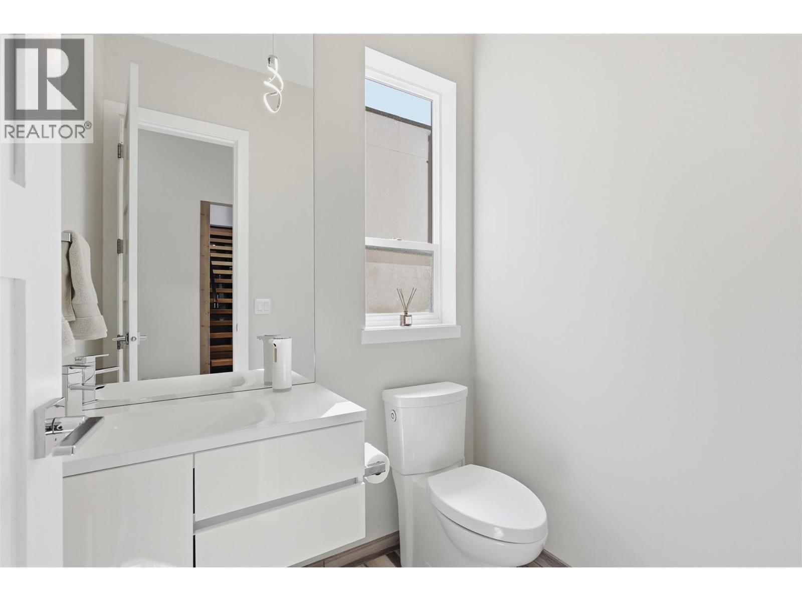 1270 Rockcress Drive, Kamloops, British Columbia  V2E 0B4 - Photo 21 - 10381067