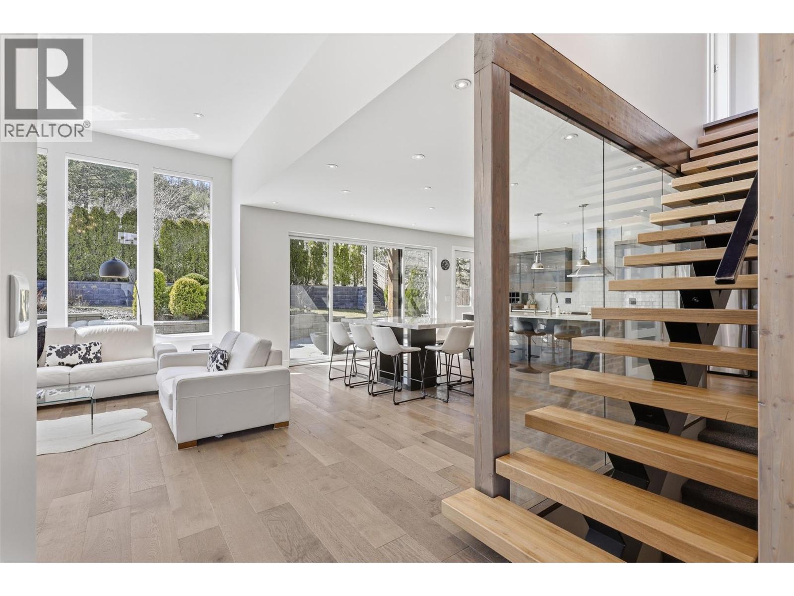 1270 Rockcress Drive, Kamloops, British Columbia  V2E 0B4 - Photo 24 - 10381067