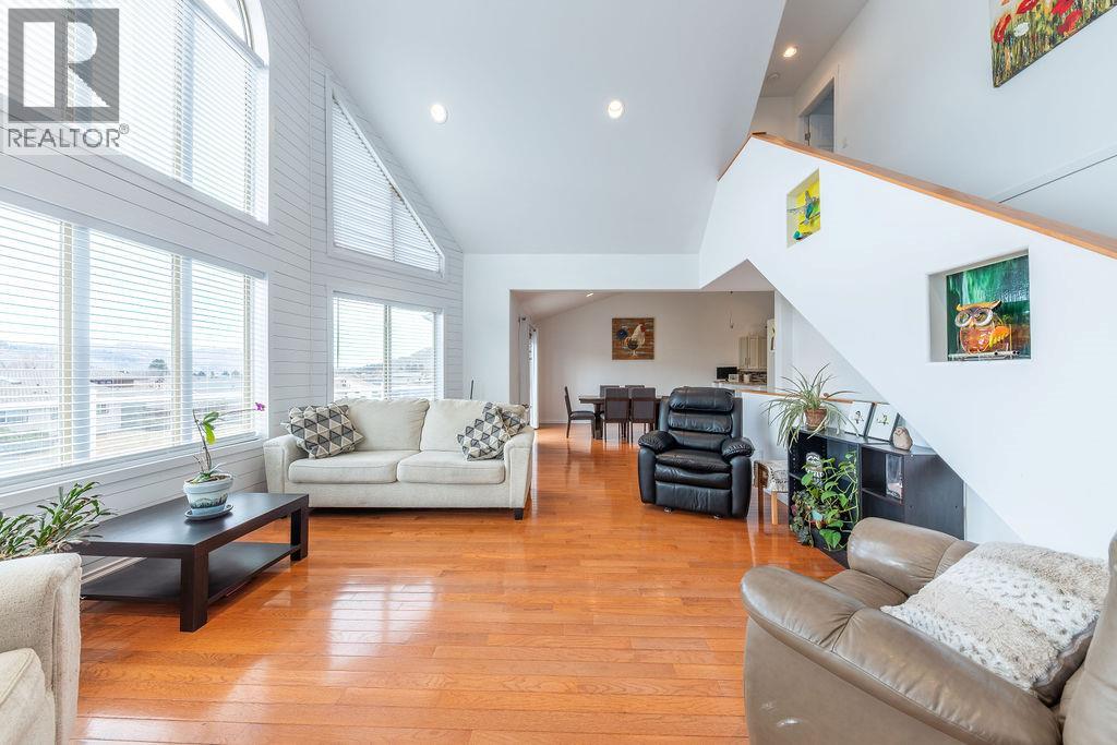 3601 Navatanee Drive, Kamloops, British Columbia  V2H 1S1 - Photo 20 - 10382777