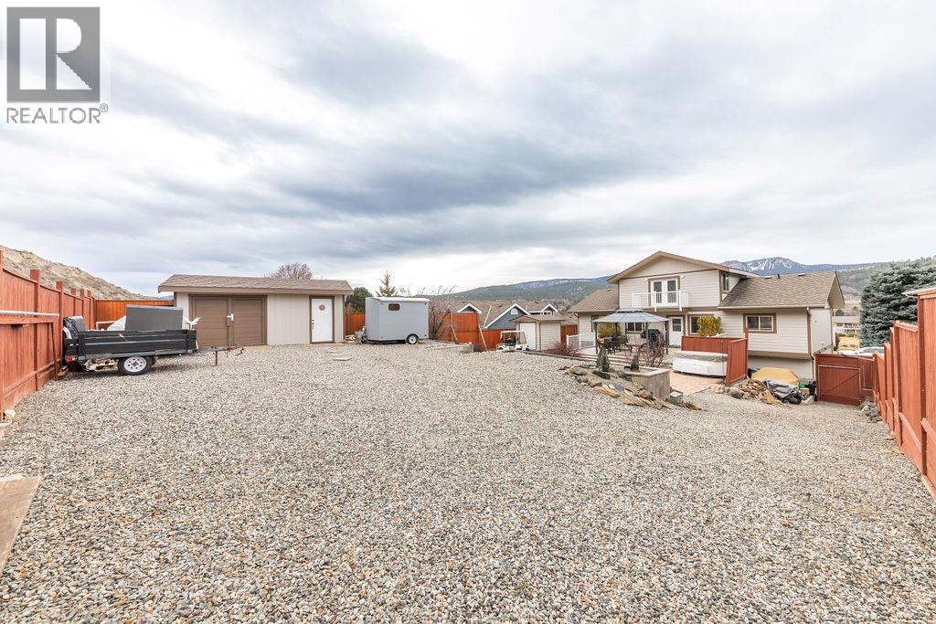 3601 Navatanee Drive, Kamloops, British Columbia  V2H 1S1 - Photo 4 - 10382777