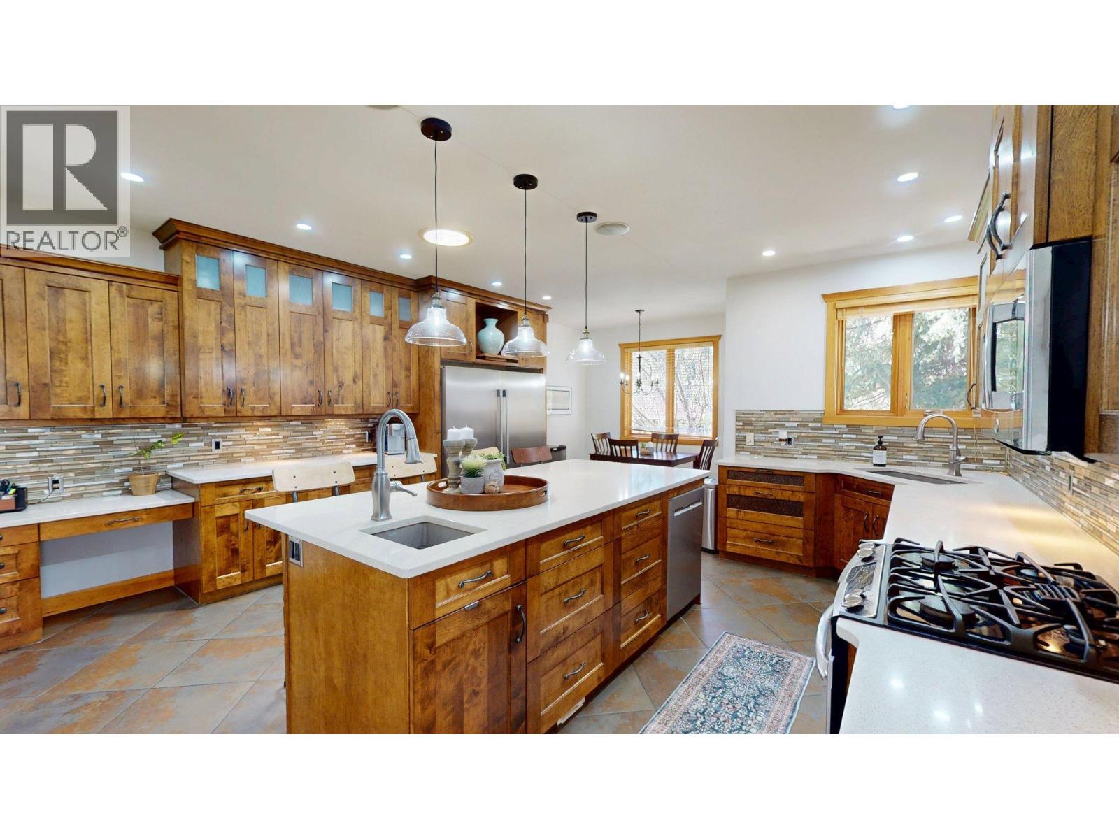 2455 Colin Crescent, Trail, British Columbia  V1R 4T4 - Photo 15 - 10382366