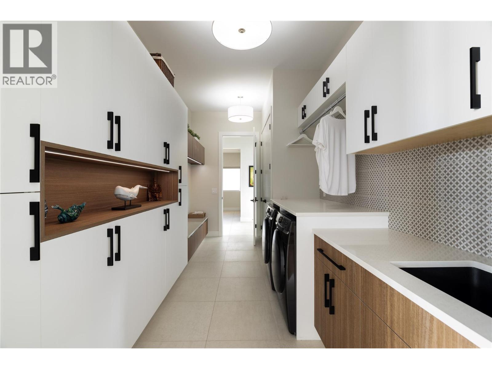 5650 The Edge Place Unit# 111, Kelowna, British Columbia  V1W 4L5 - Photo 15 - 10382324