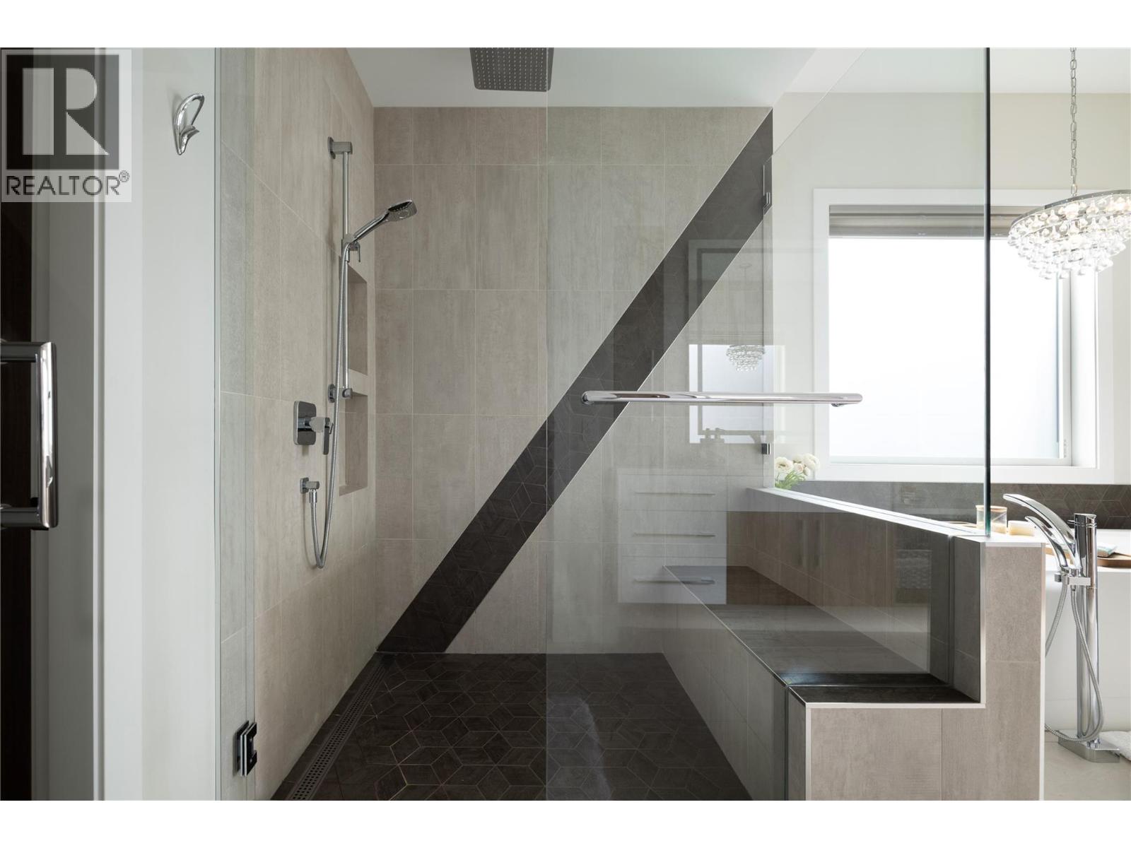 5650 The Edge Place Unit# 111, Kelowna, British Columbia  V1W 4L5 - Photo 22 - 10382324