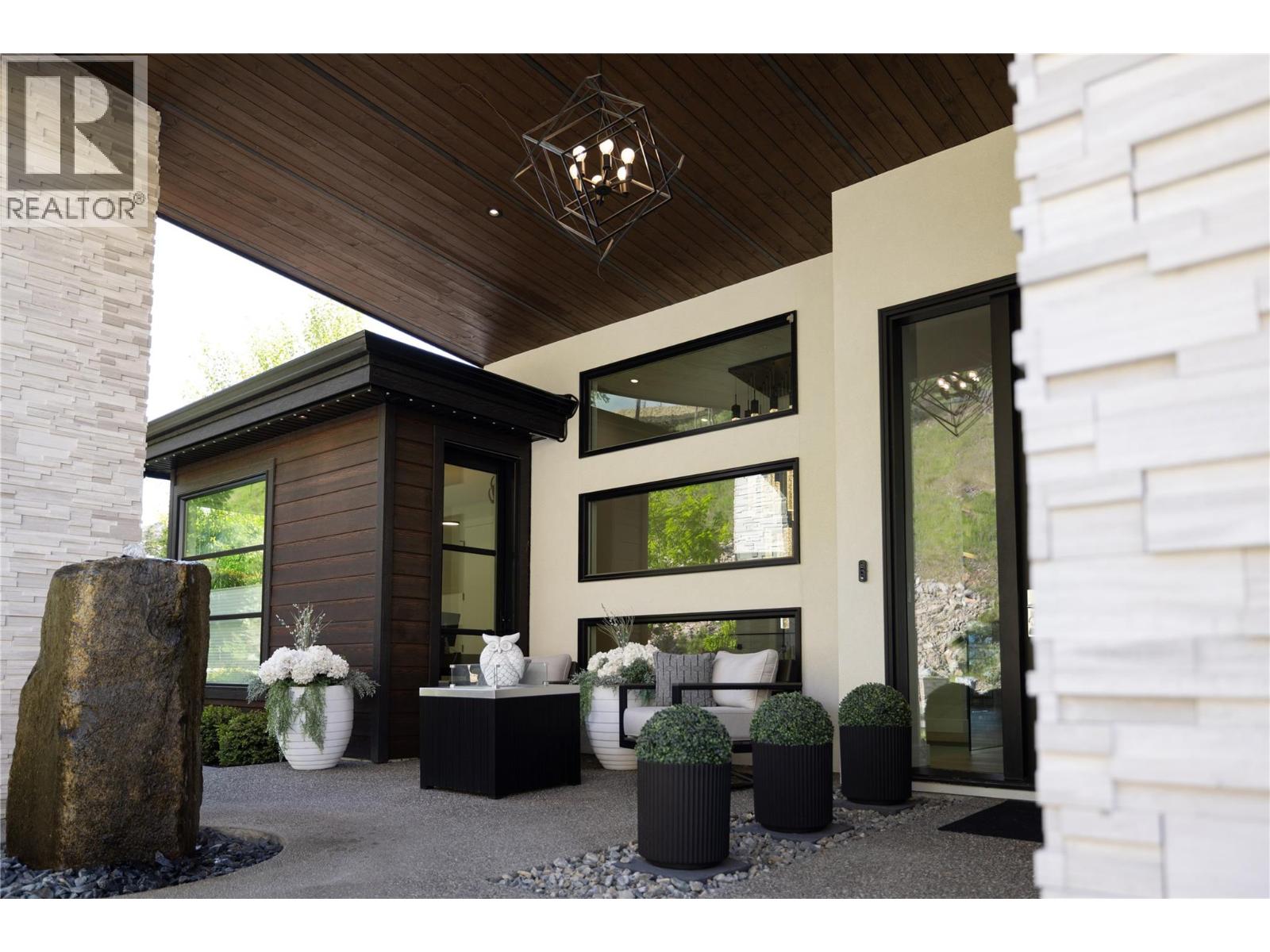 5650 The Edge Place Unit# 111, Kelowna, British Columbia  V1W 4L5 - Photo 4 - 10382324