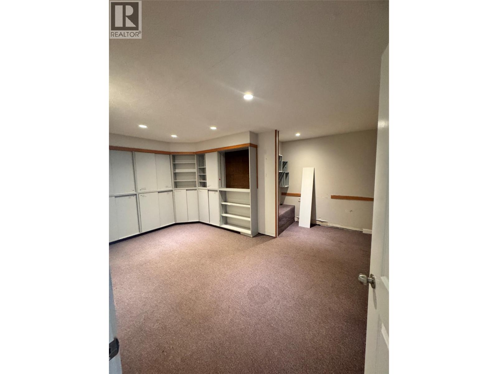 9512 Julia Street, Summerland, British Columbia  V0H 1Z5 - Photo 6 - 10382797