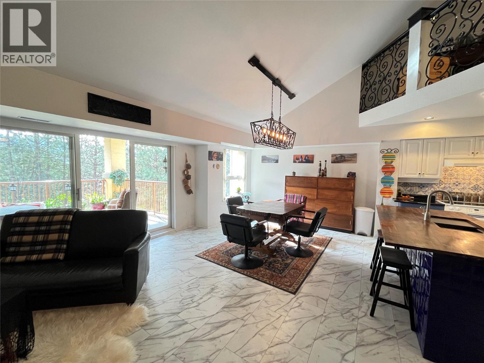 3179 Via Centrale Road, Kelowna, British Columbia  V1V 2J5 - Photo 7 - 10382739