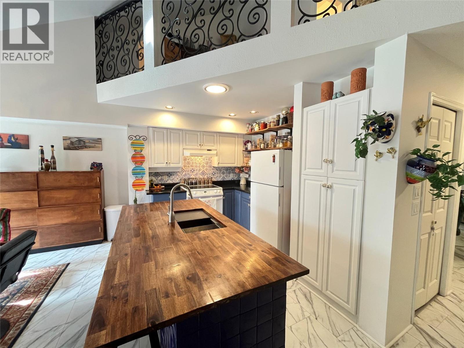 3179 Via Centrale Road, Kelowna, British Columbia  V1V 2J5 - Photo 8 - 10382739