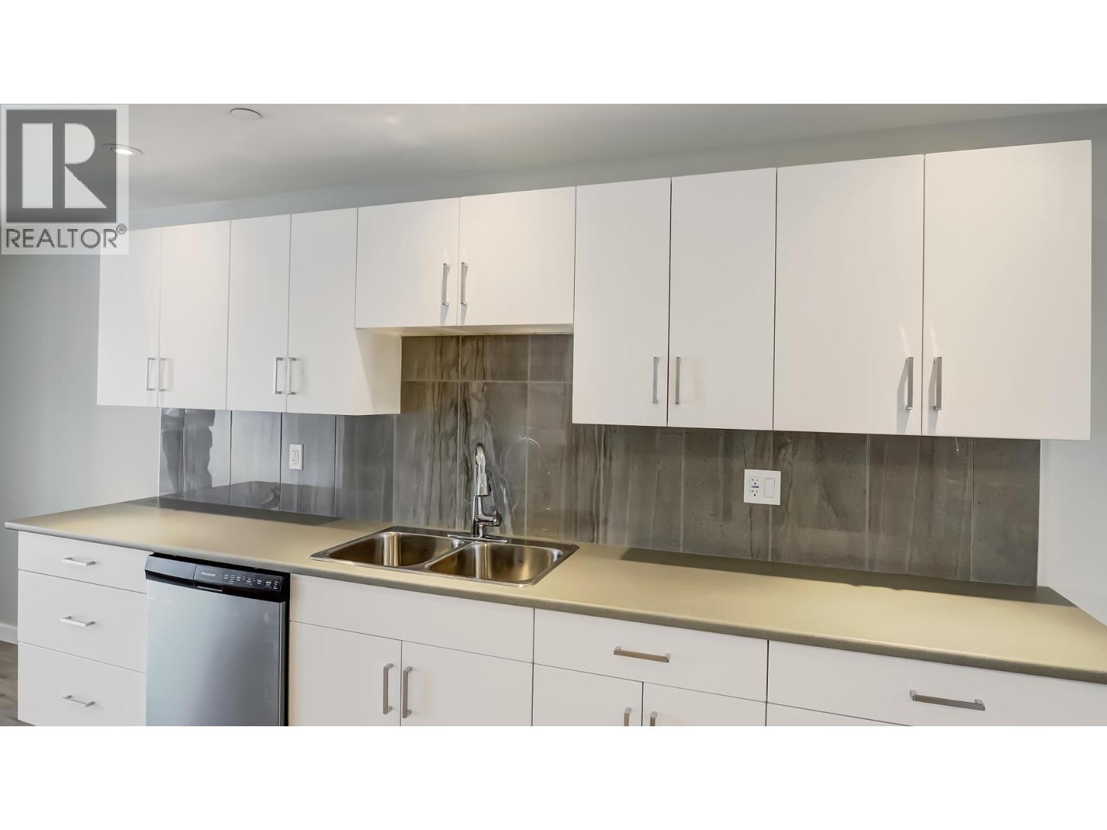 551 Ellis Street Unit# 101 & 102, Penticton, British Columbia  V2A 4M4 - Photo 11 - 10382800