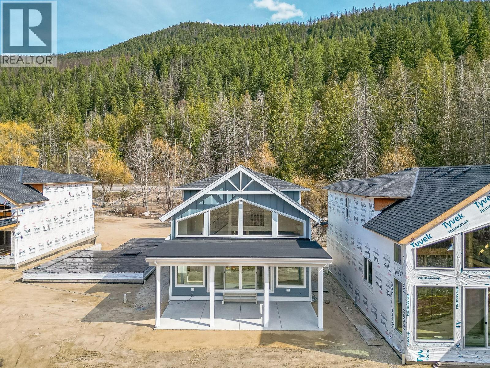 8200 97a Highway Unit# 4, Mara, British Columbia  V0E 2K0 - Photo 36 - 10382771