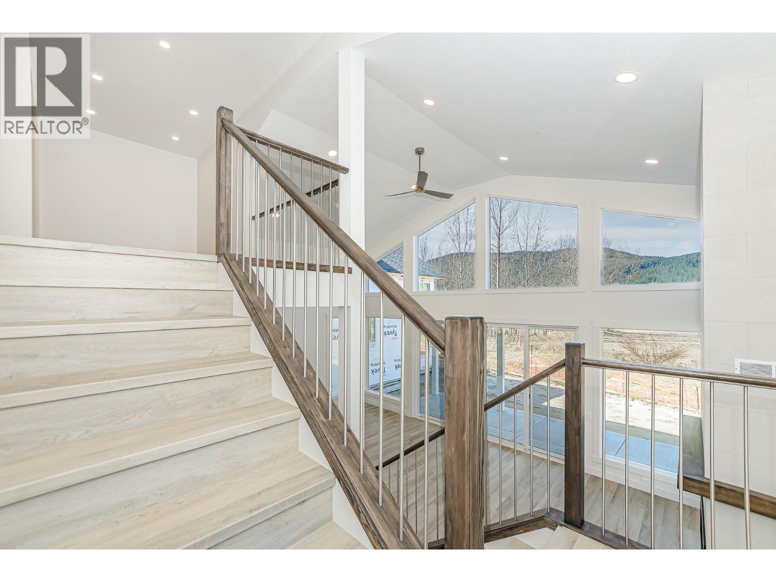 8200 97a Highway Unit# 9, Mara, British Columbia  V0E 2K0 - Photo 19 - 10382755