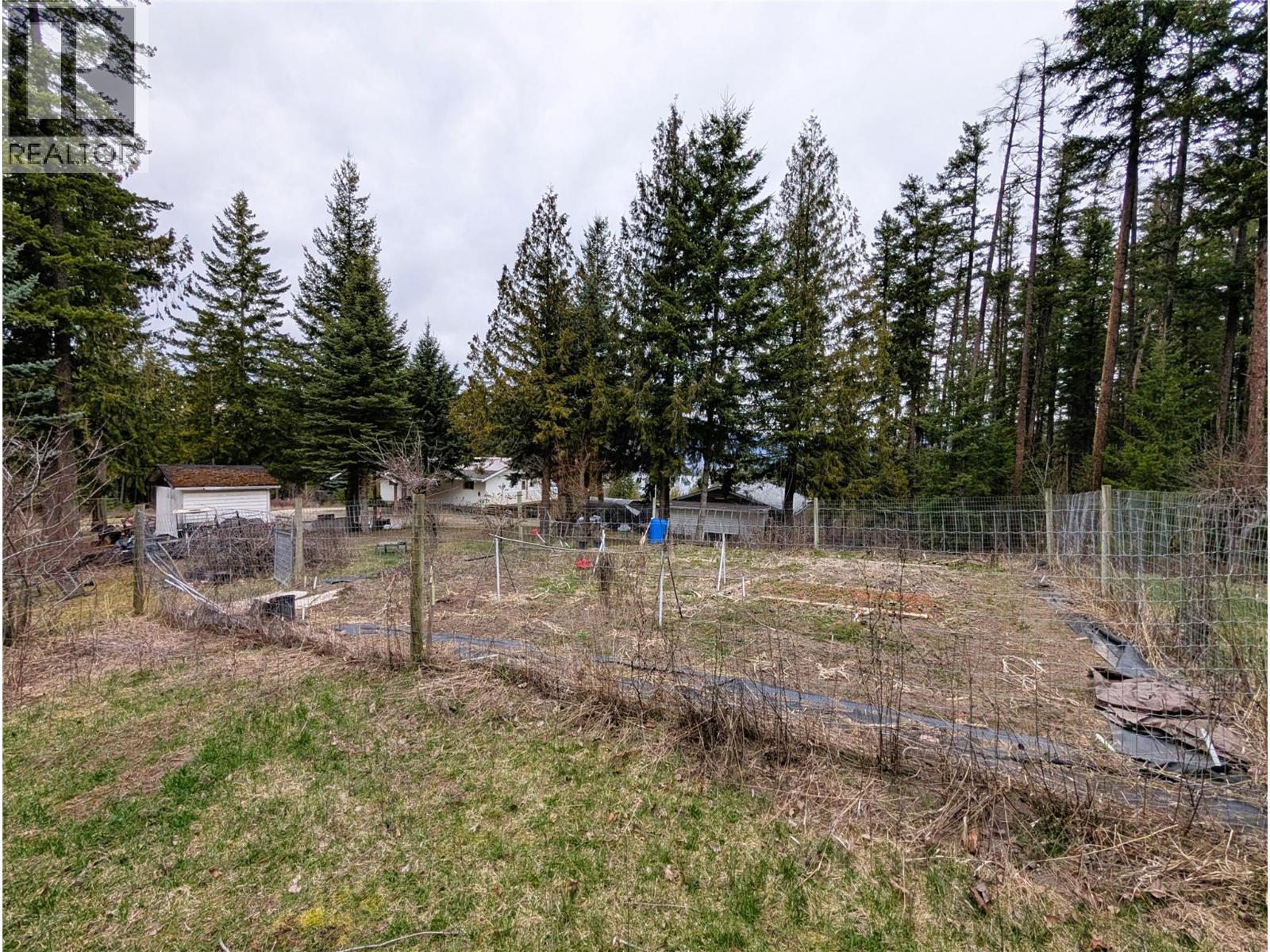 2694 Mckenzie Road, Sorrento, British Columbia  V0E 2W0 - Photo 10 - 10382631