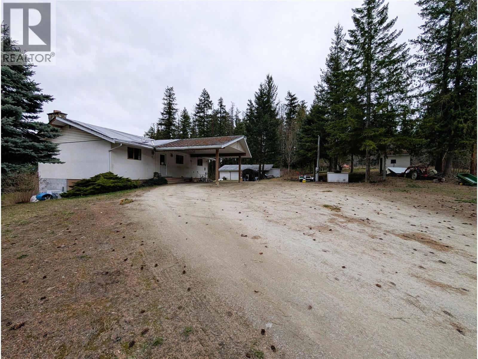 2694 Mckenzie Road, Sorrento, British Columbia  V0E 2W0 - Photo 11 - 10382631