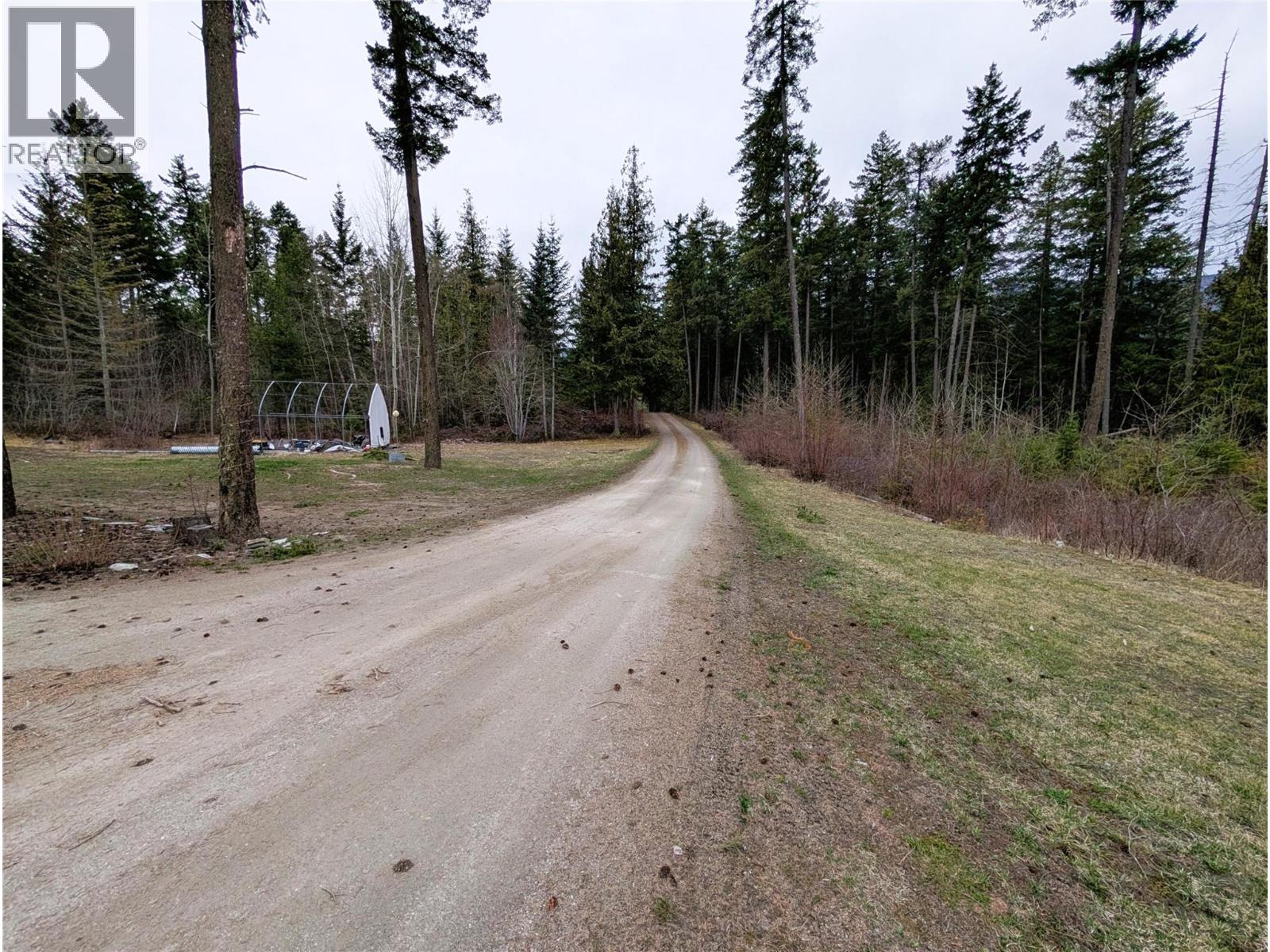 2694 Mckenzie Road, Sorrento, British Columbia  V0E 2W0 - Photo 42 - 10382631