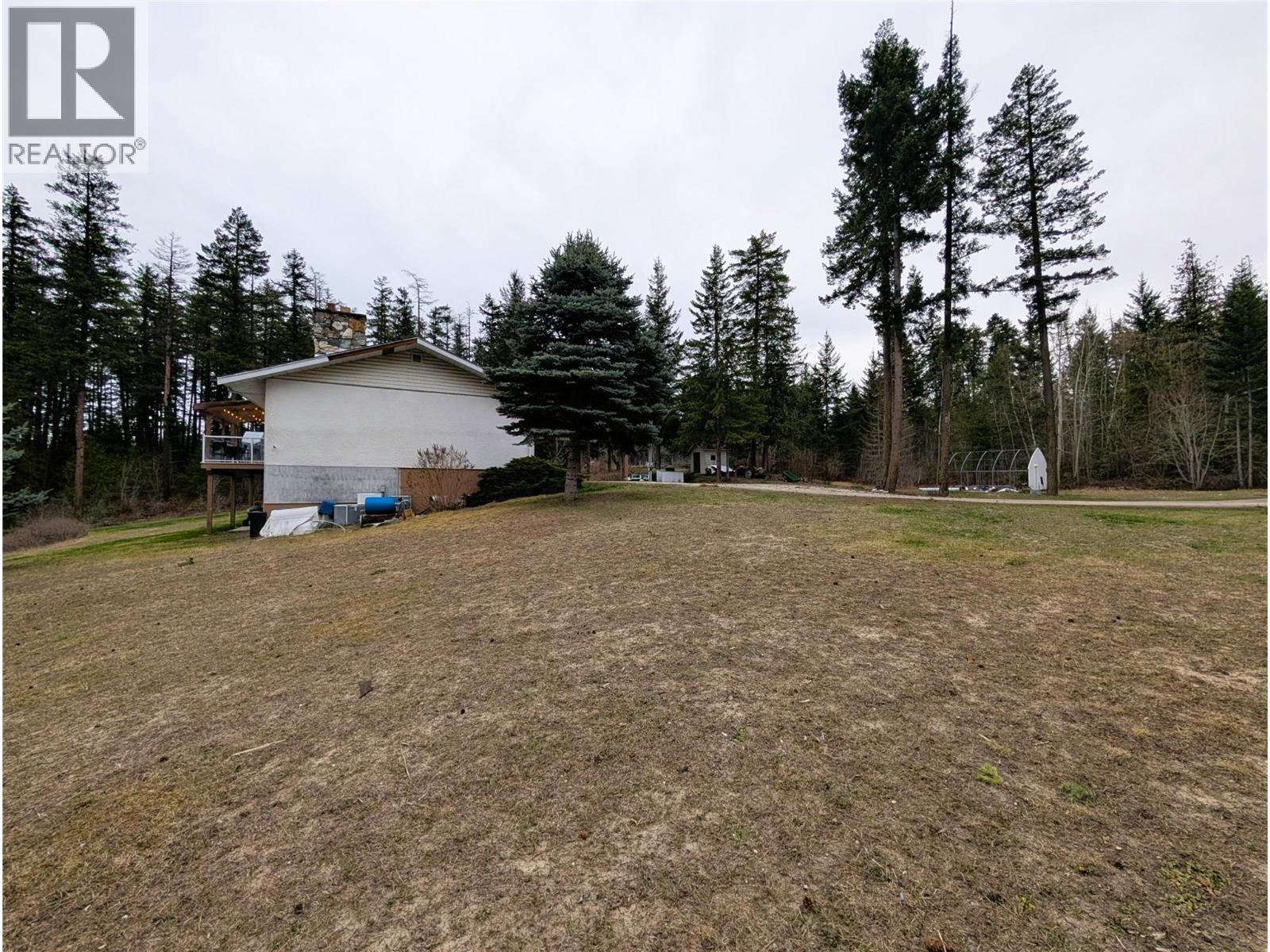 2694 Mckenzie Road, Sorrento, British Columbia  V0E 2W0 - Photo 8 - 10382631