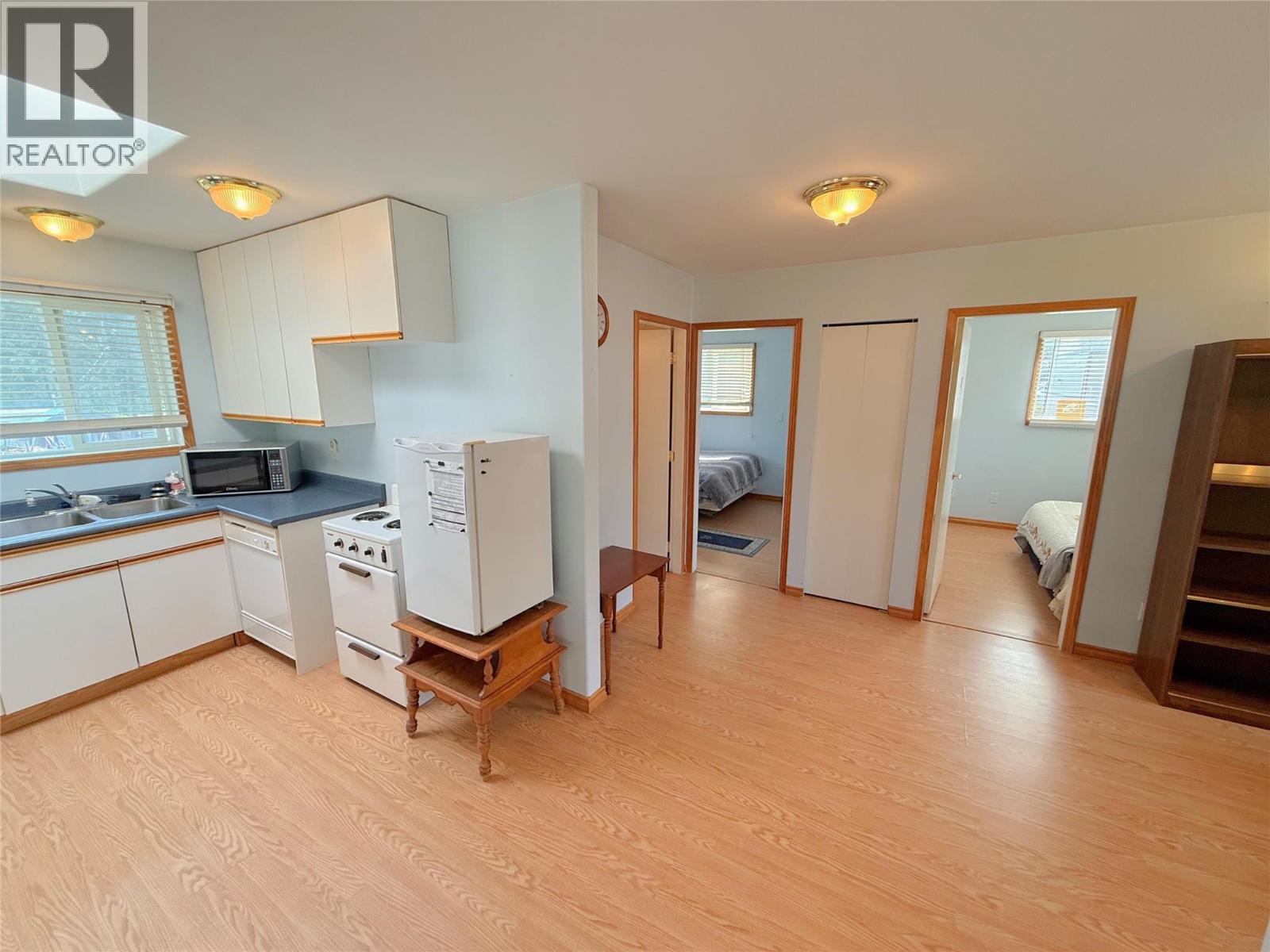 1827 Front Street, Coalmont-Tulameen, British Columbia  V0X 1W0 - Photo 14 - 10382826