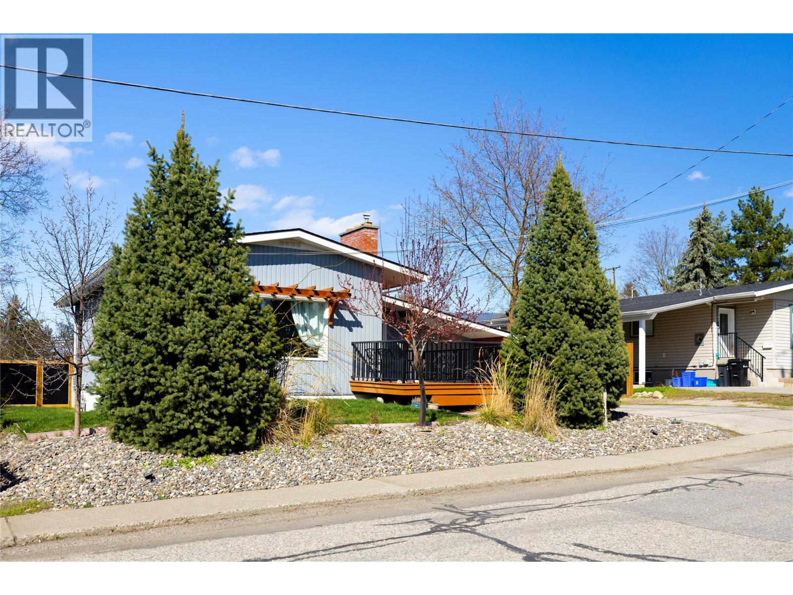 1509 38 Avenue, Vernon, British Columbia  V1T 2Z1 - Photo 2 - 10382822