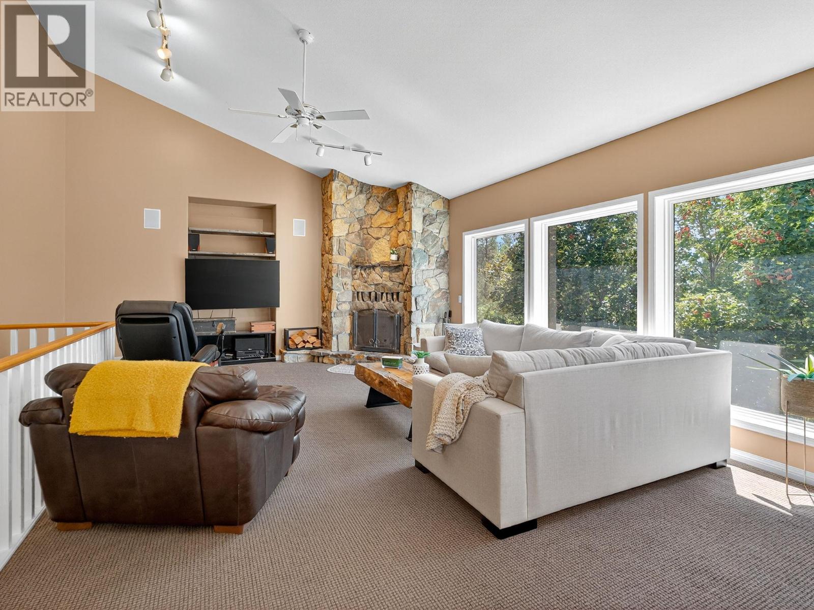 5955 Postill Lake Road, Kelowna, British Columbia  V1X 7V3 - Photo 15 - 10382806