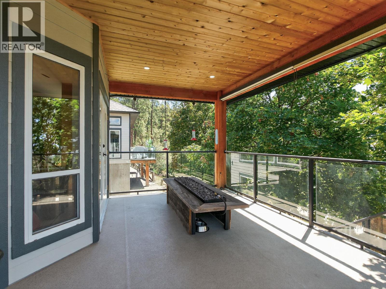 5955 Postill Lake Road, Kelowna, British Columbia  V1X 7V3 - Photo 17 - 10382806