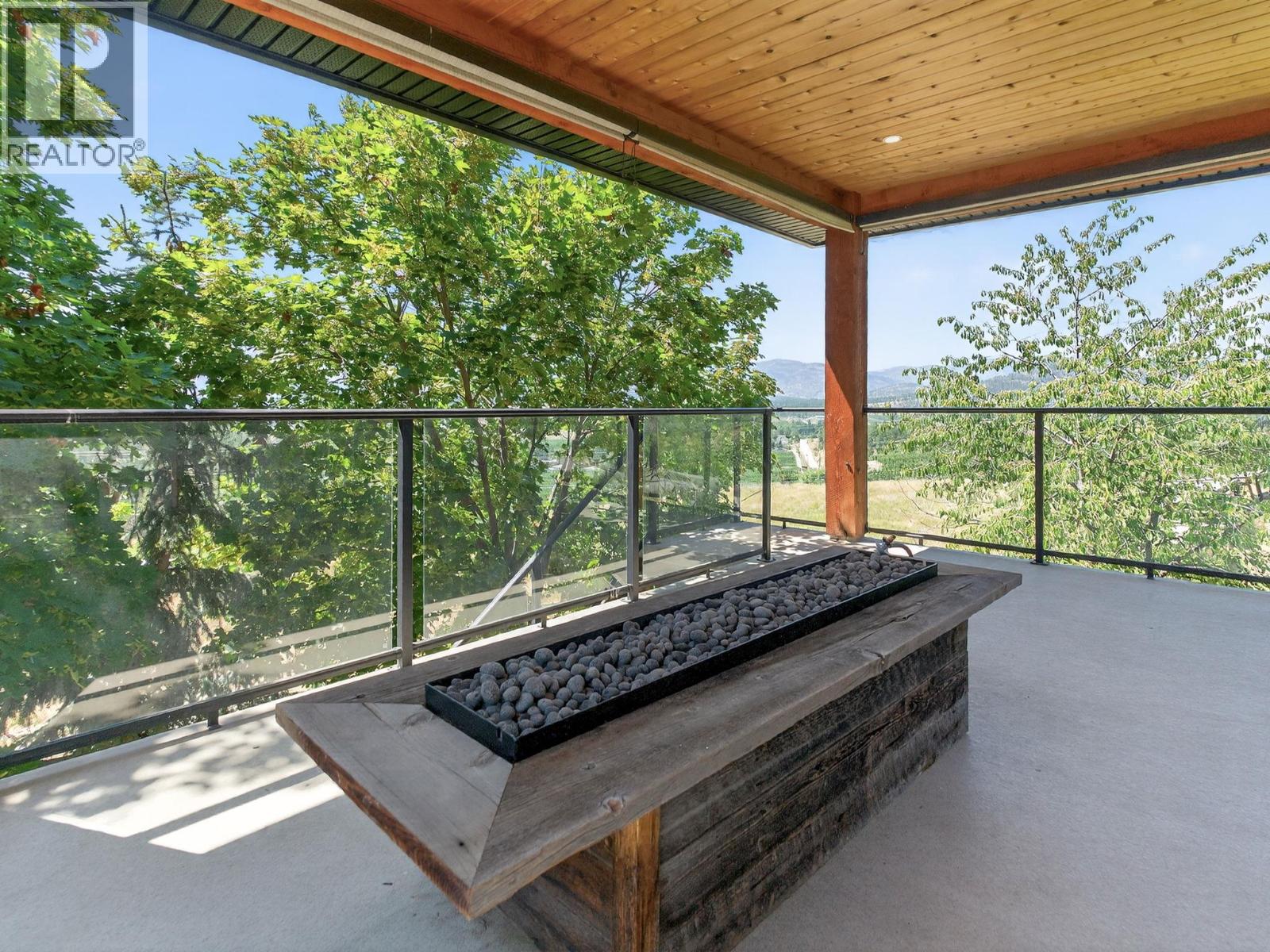 5955 Postill Lake Road, Kelowna, British Columbia  V1X 7V3 - Photo 18 - 10382806