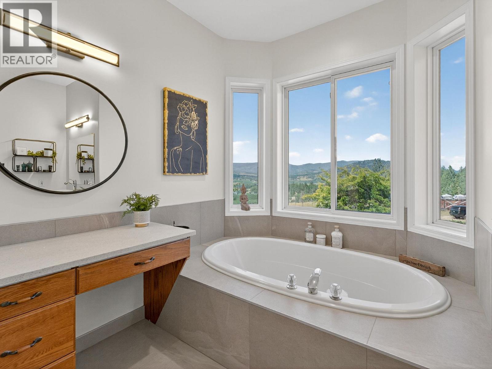 5955 Postill Lake Road, Kelowna, British Columbia  V1X 7V3 - Photo 23 - 10382806